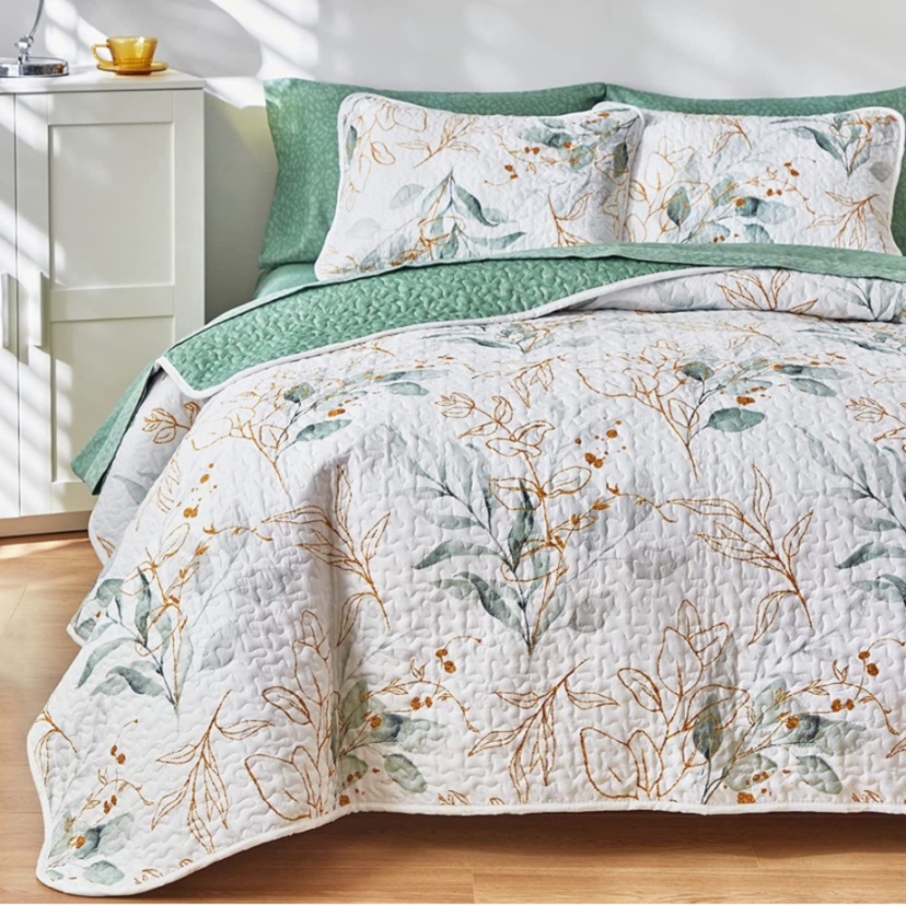 King  3 Pieces Reversible Floral Quilt Set Botanical
